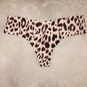 NWT Victoria’s Secret thong cheetah underwear